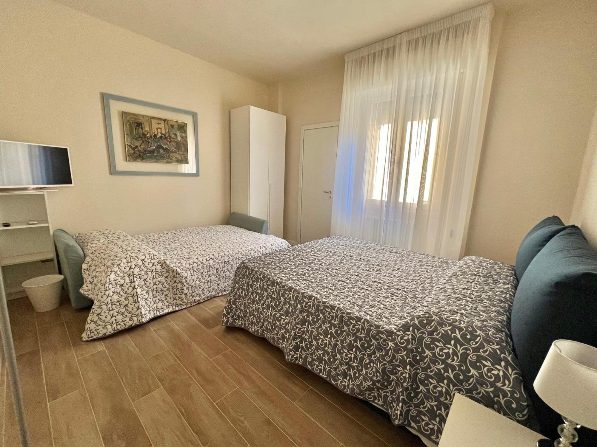 F&F Rooms 比萨 外观 照片
